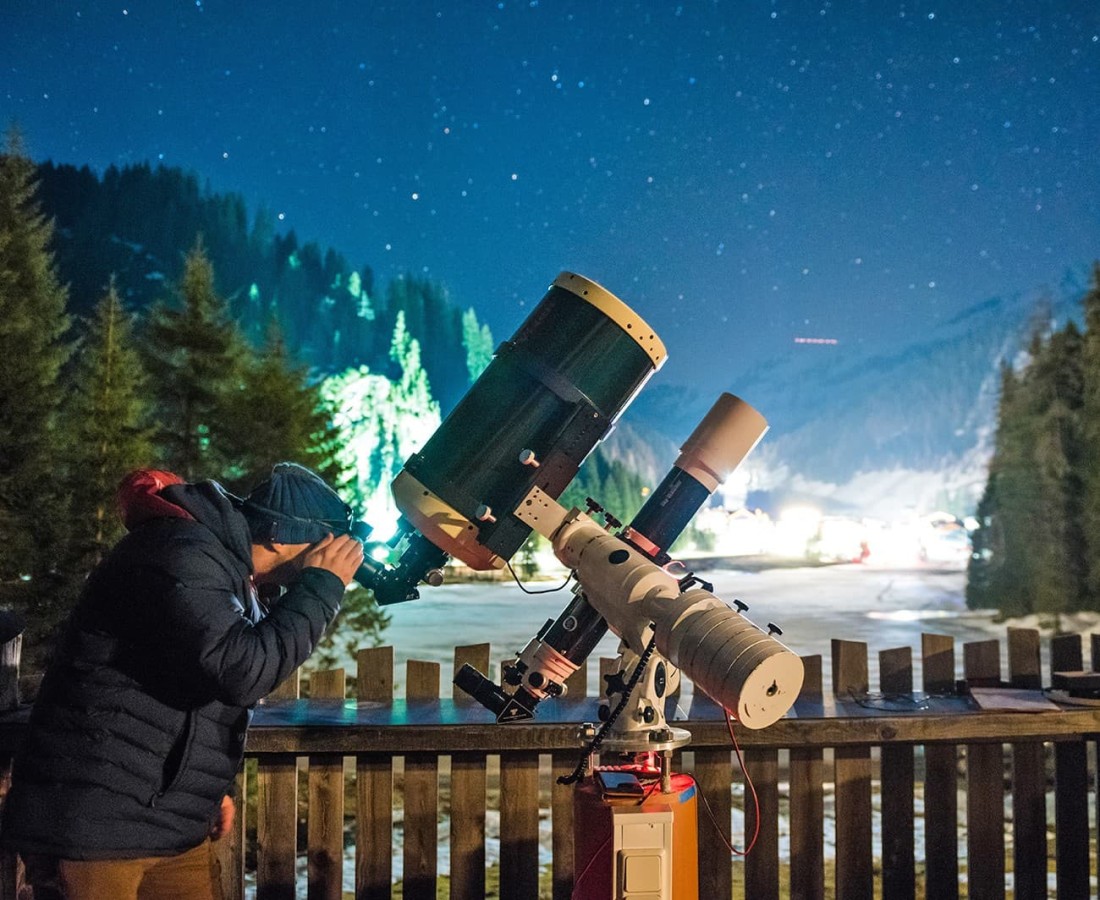 Sterne beobachten im Winter in der Sternwarte