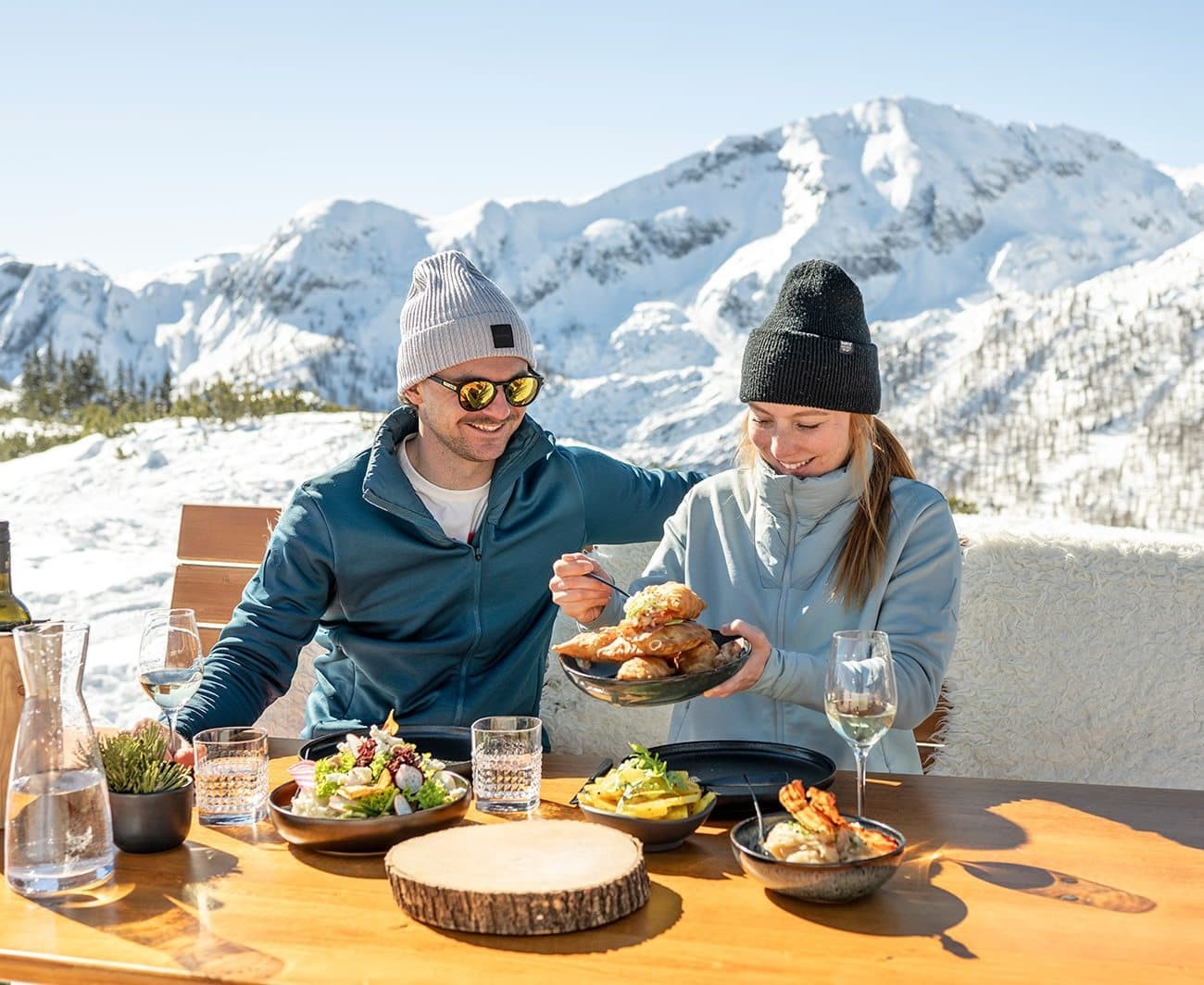 Einkehr in eine Skihütte