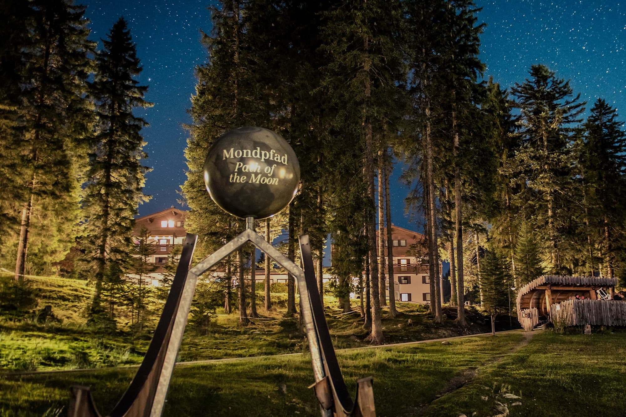 Sterne schauen bei der Sternwarte entlang des Mondwegs in Zauchensee