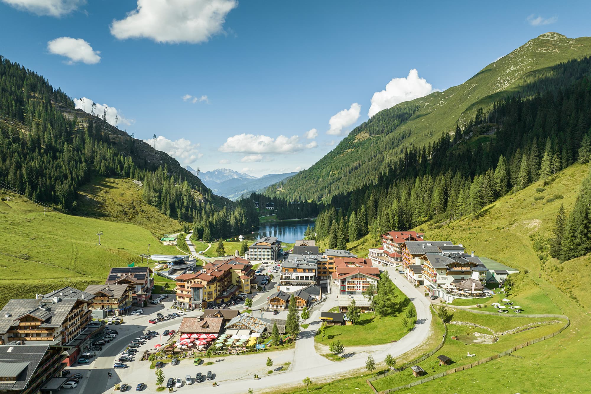 Prime location in the Zauchensee hiking region at 1,350 meters above sea level, surrounded by beautiful nature in Salzburgerland